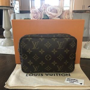 Authentic LV Trousse 18 ✨ Rare ✨